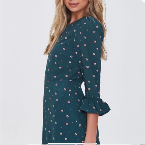 Forever 21 Green Ruffles Hem - Picture 12 of 12